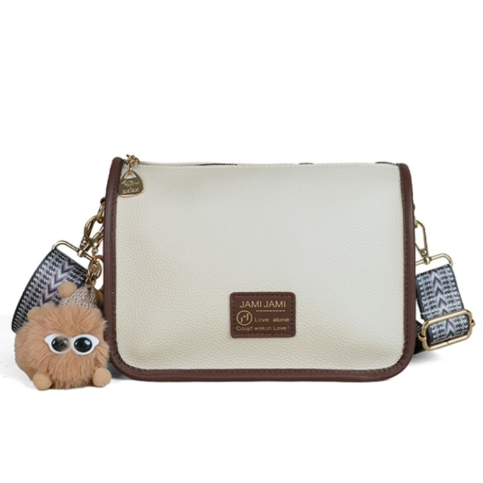 Bolsa Feminina Transversal com Corrente Dourada e Charme de Pelúcia